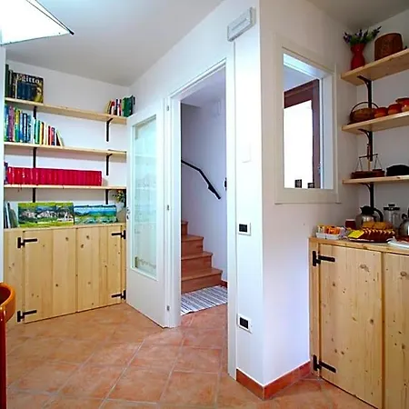 Casale La Torretta Bed and Breakfast 3*